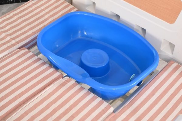 Manual Nursing Bed for Elderly & Patient Care - Image 7
